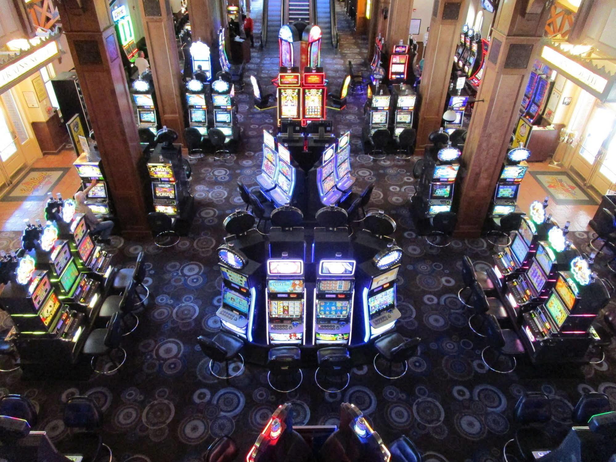 Lady Luck Casino Black Hawk Bagian luar foto